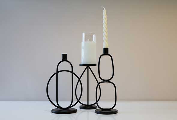 Tribal Wire Shape Candle Holder With Single Holder